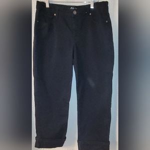 Style & Co Black Curvy Capri 10